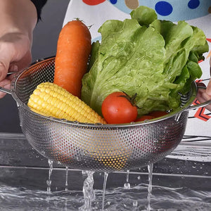 PremiumAV Stainless Steel Colander with Handle, Large Metal Mesh Basket Strainer for Pasta, Spaghetti, Berry, Veggies, Fruits,  Kitchen Food Colander,  - PremiumAV
