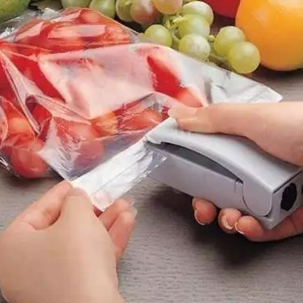 PremiumAV PremiumAV Multifunctional Household Mini Portable Super Sealer Handy Plastic Bag Sealer Sealing Machine –  