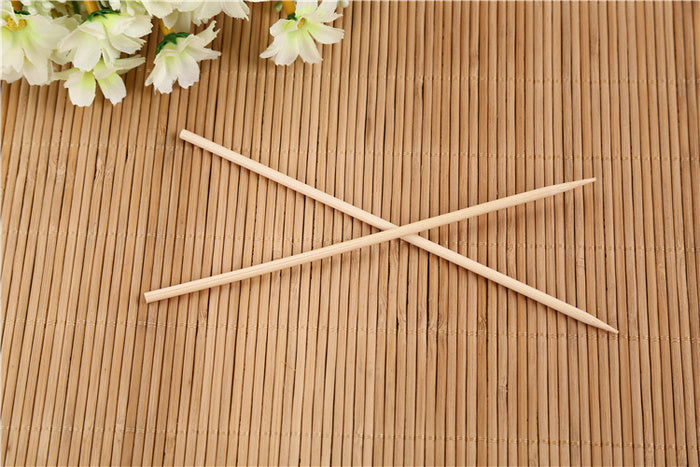 Natural Bamboo Wooden Skewers / BBQ Sticks for Barbeque and Grilling