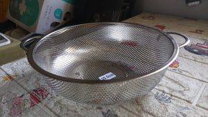 Stainless Steel Colander with Handle, Large Strainer Basket for Kitchen (25.5 cm)