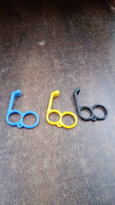 Plastic Hand Mobile Stand (Mix Color / 1 Pc)